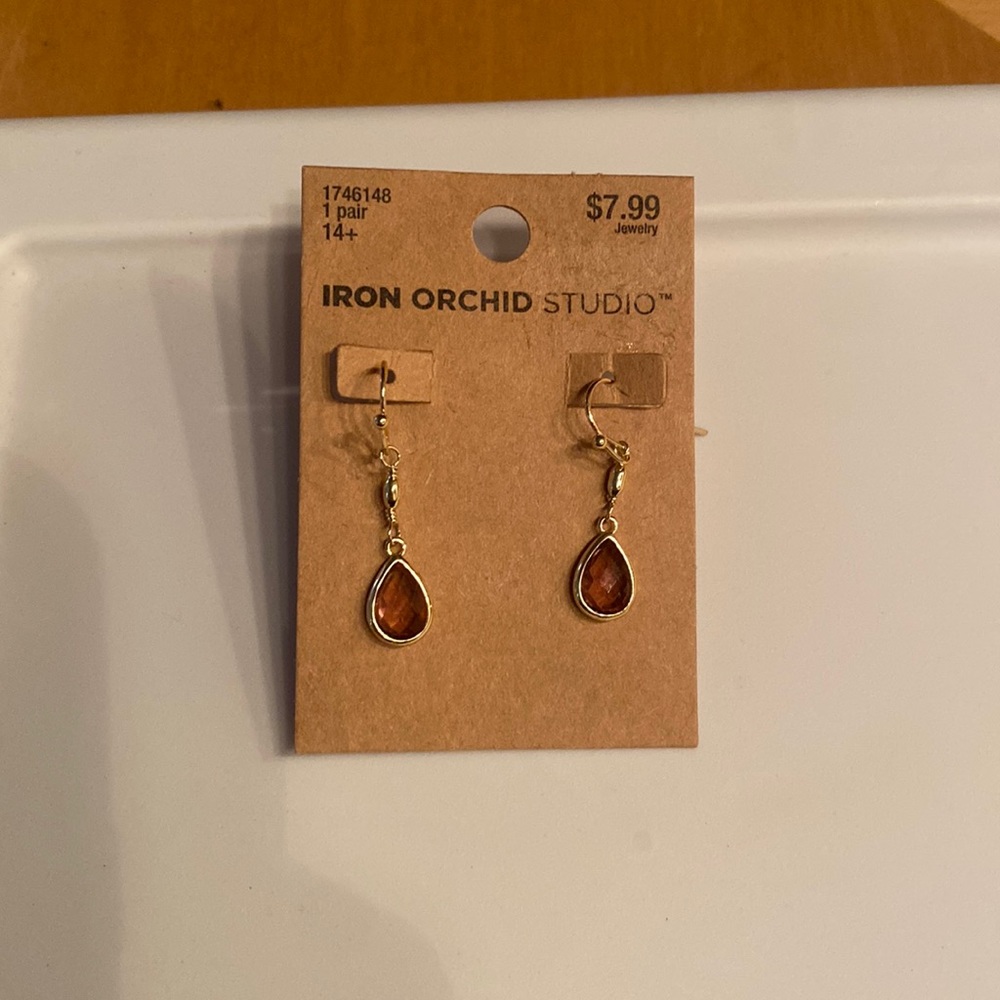 Dangle earrings